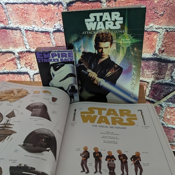 Star Wars bundle Books, Movie, and wall cling kit. - Picture 6 of 14